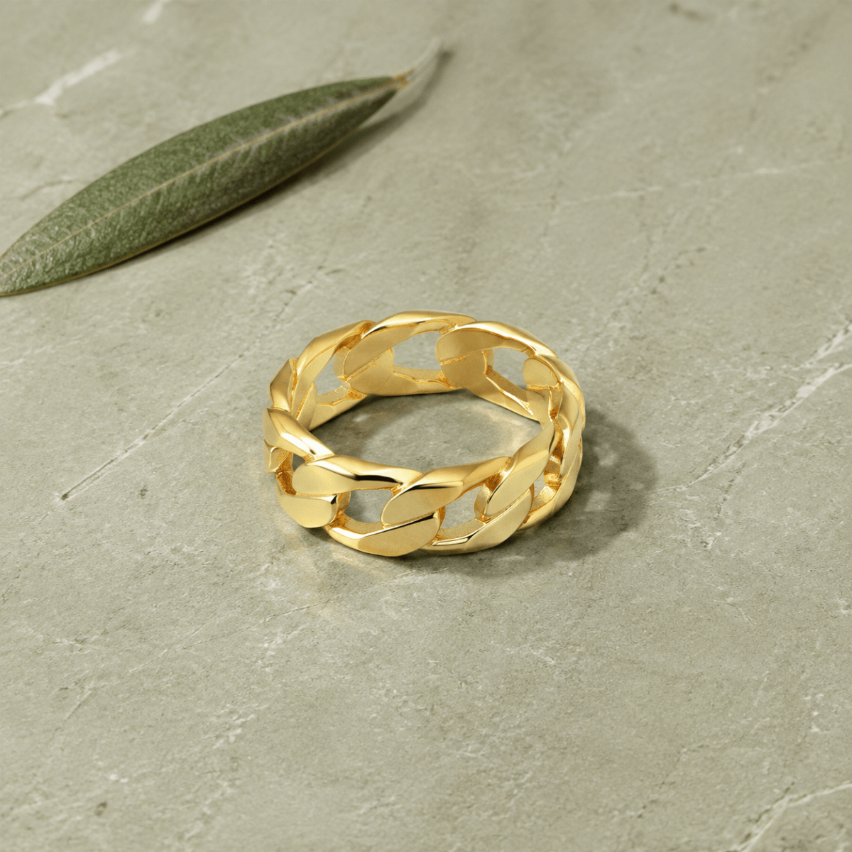 Virelia Polished Curb-Link Band Ring - Luzy Jewels