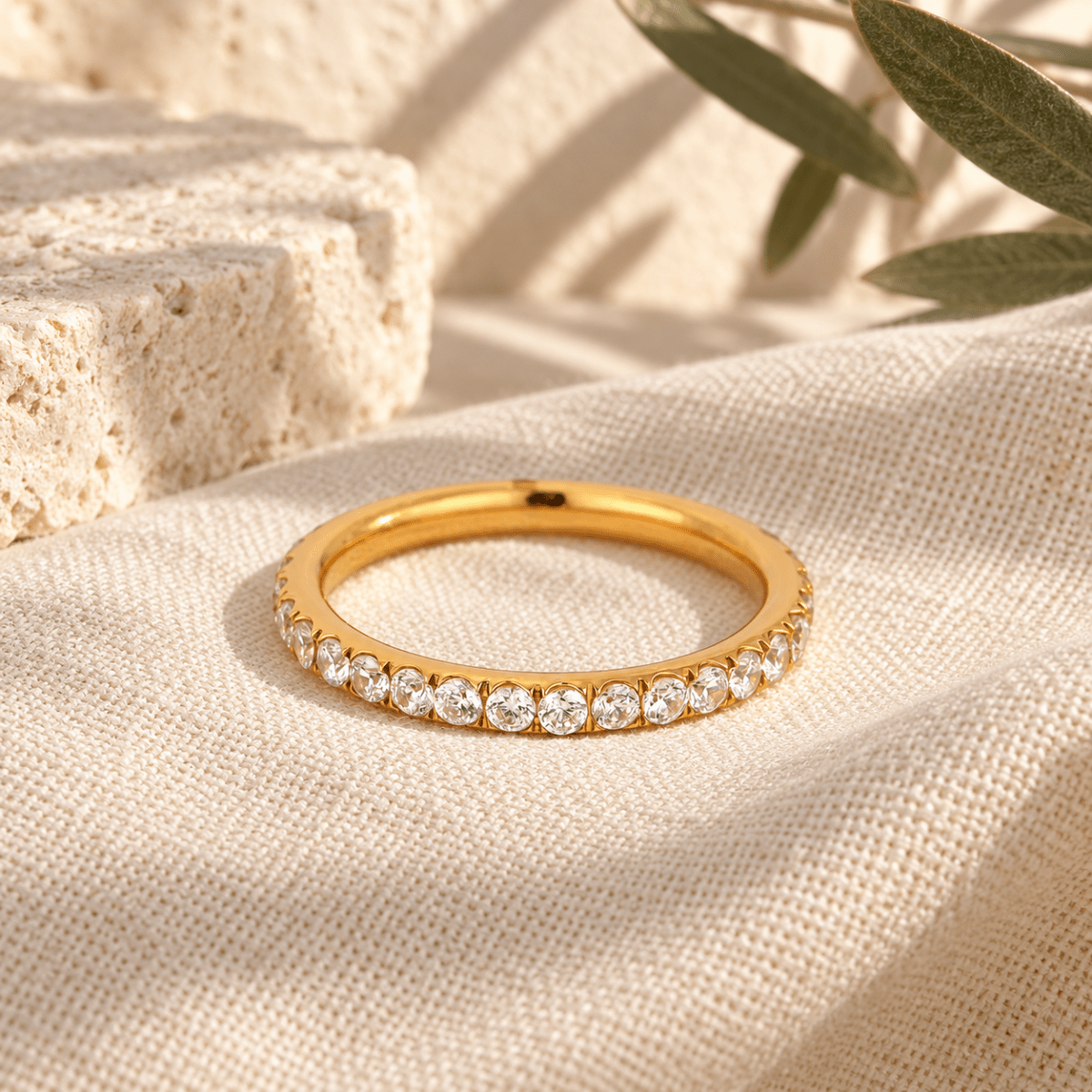 Virelle Round-Stone Band Ring - Luzy Jewels