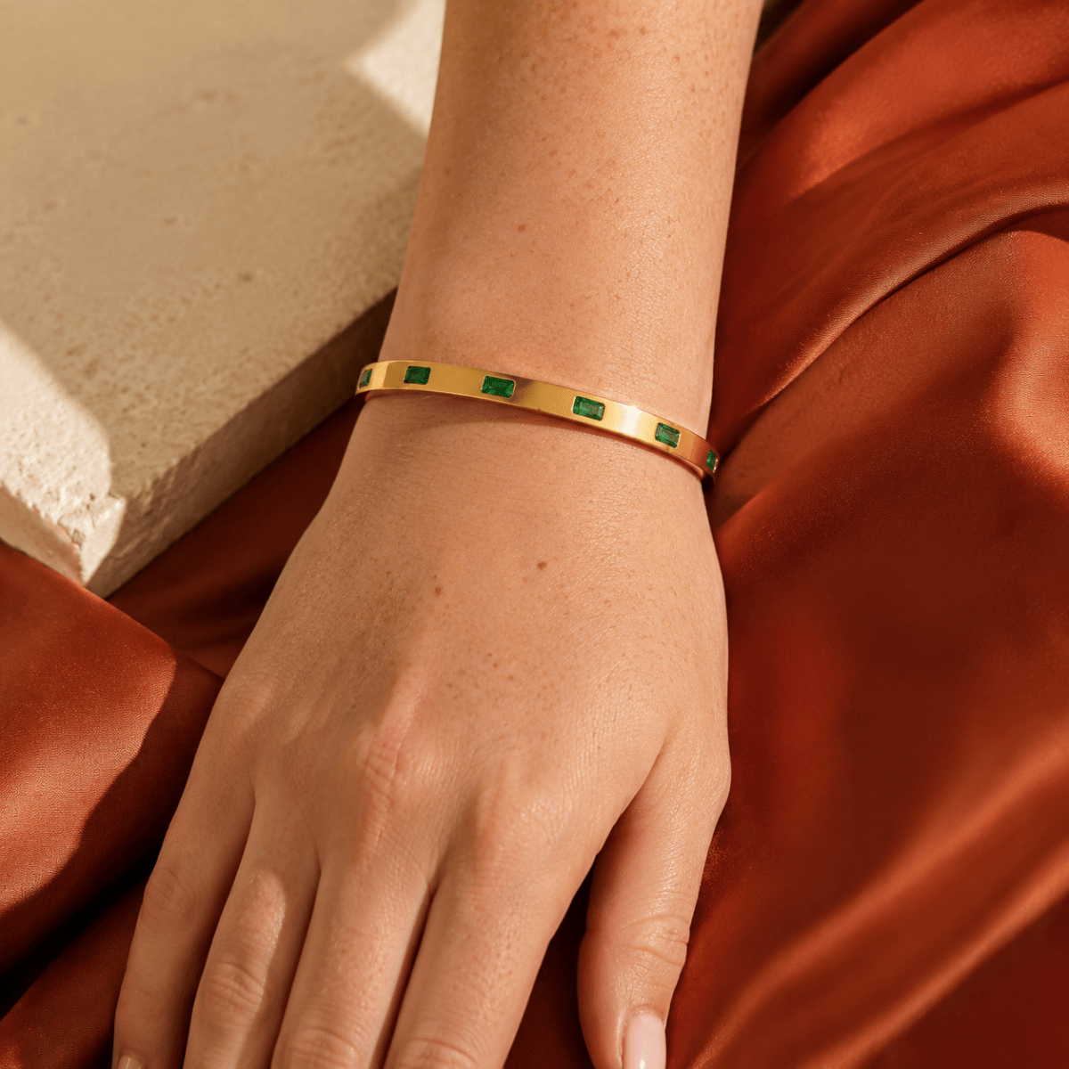 Vireya Green Baguette Hinged Bangle - Luzy Jewels